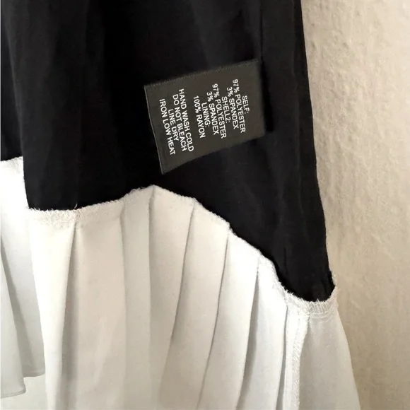 Lulus pleated black and white cami tank top - Picture 7 of 8